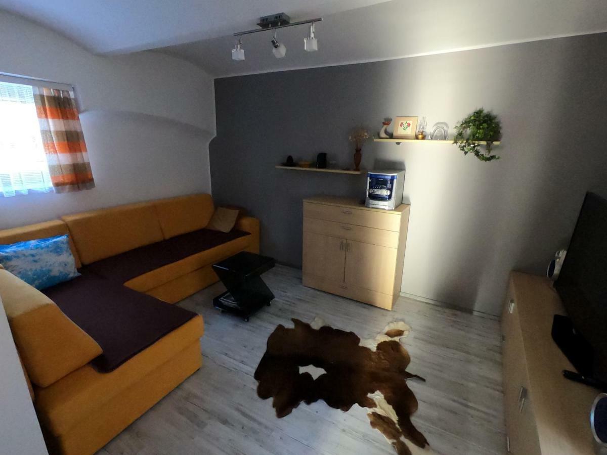 Apartma Lipa 莫斯特拉纳 外观 照片